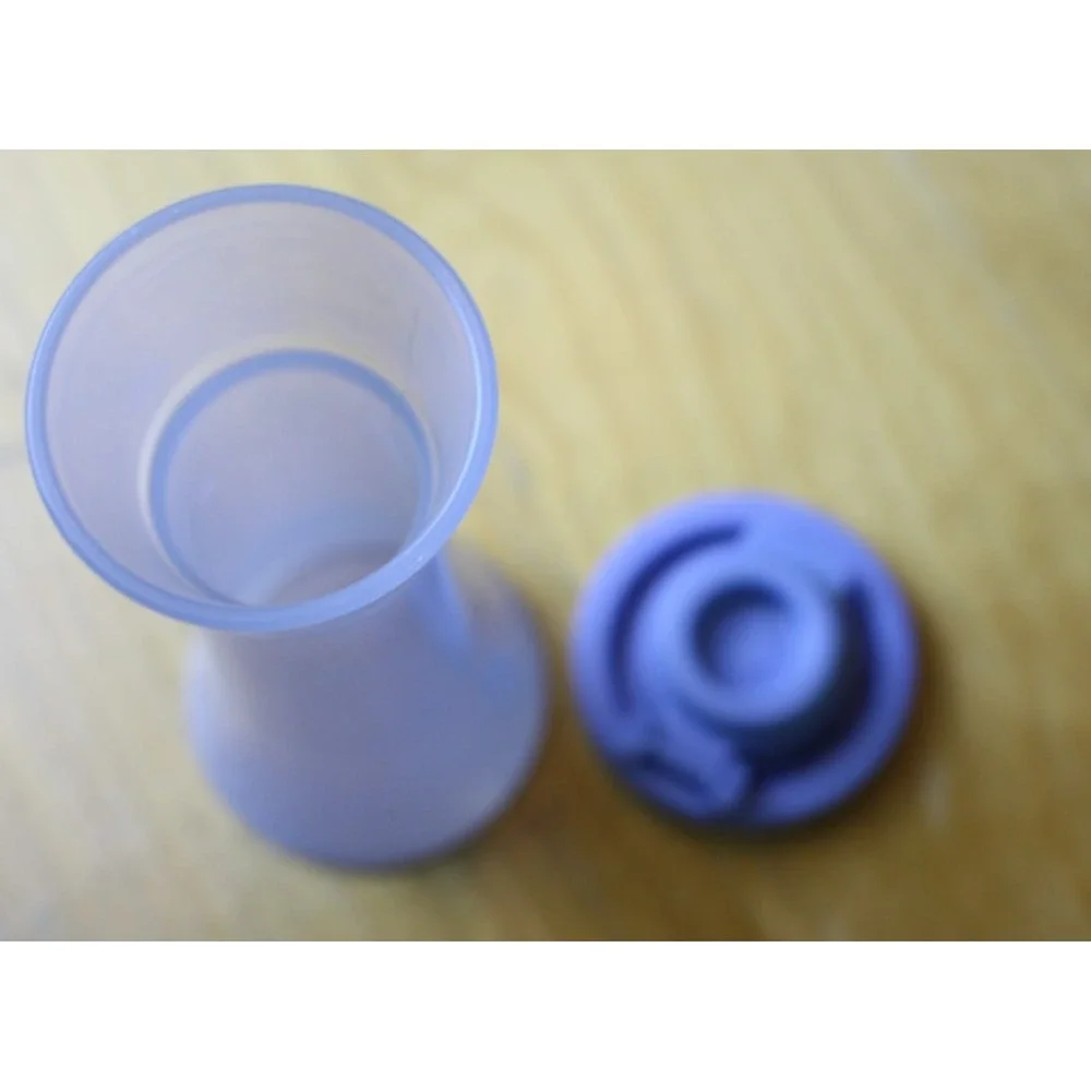 Vintage Tupperware Salt and Pepper Shakers Kitchen Table Retro Blue Green Set